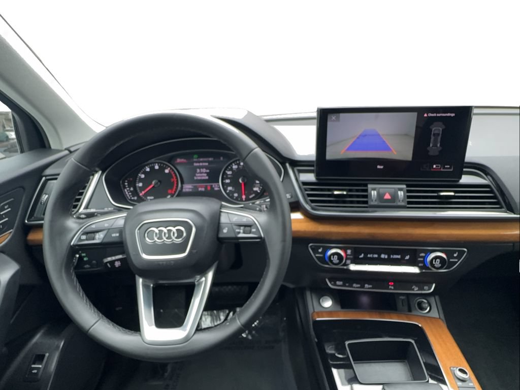 Used 2023 Audi Q5 2.0T Premium w/ Convenience Package AWD/4WD image 26