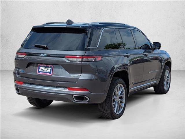 Used 2023 Jeep Grand Cherokee Summit w/ Luxury Tech Group V AWD/4WD image 5