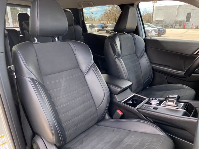 Used 2024 Mitsubishi Outlander SE Black Edition image 9