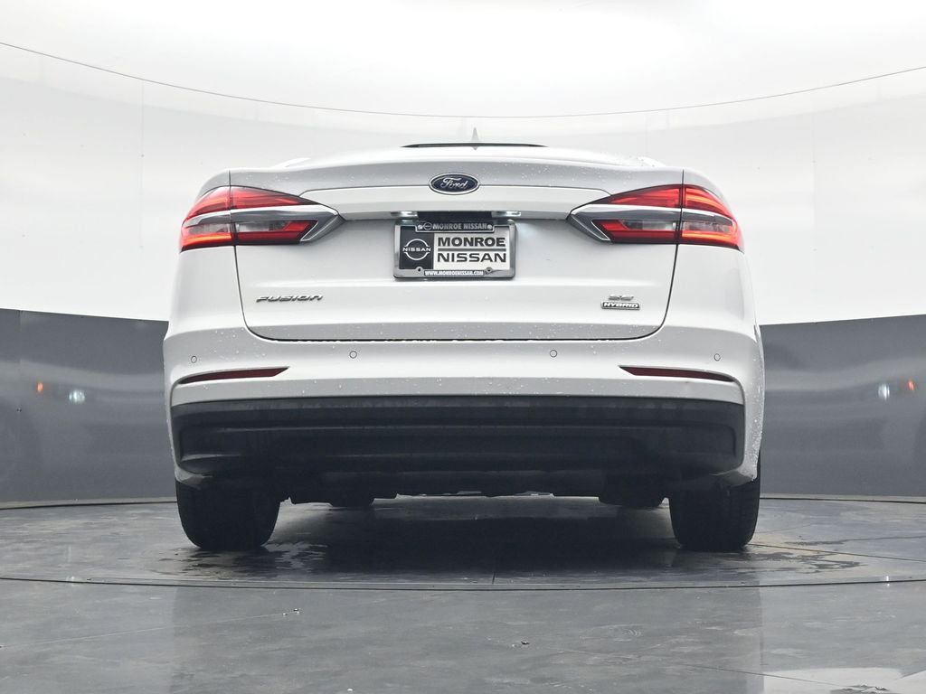 Used 2020 Ford Fusion SE image 21