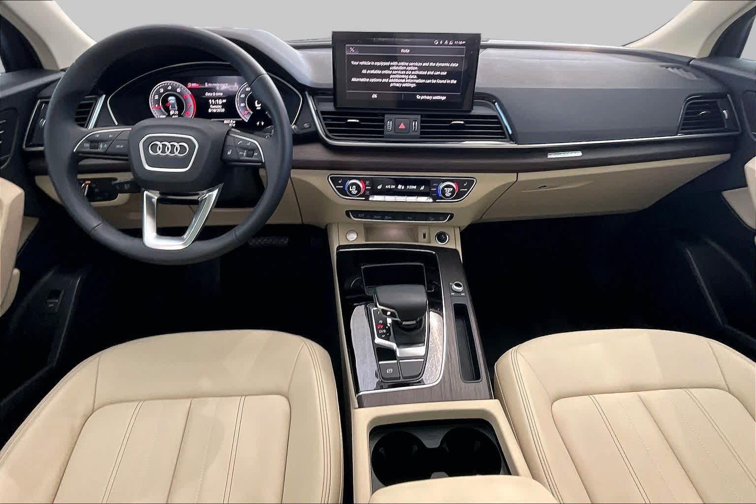 Used 2025 Audi Q5 2.0T Premium w/ Convenience Plus Package AWD/4WD image 16