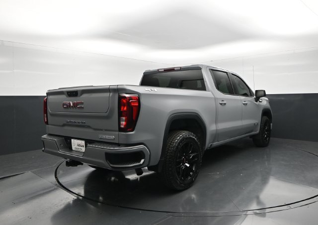 Used 2024 GMC Sierra 1500 Elevation AWD/4WD image 8