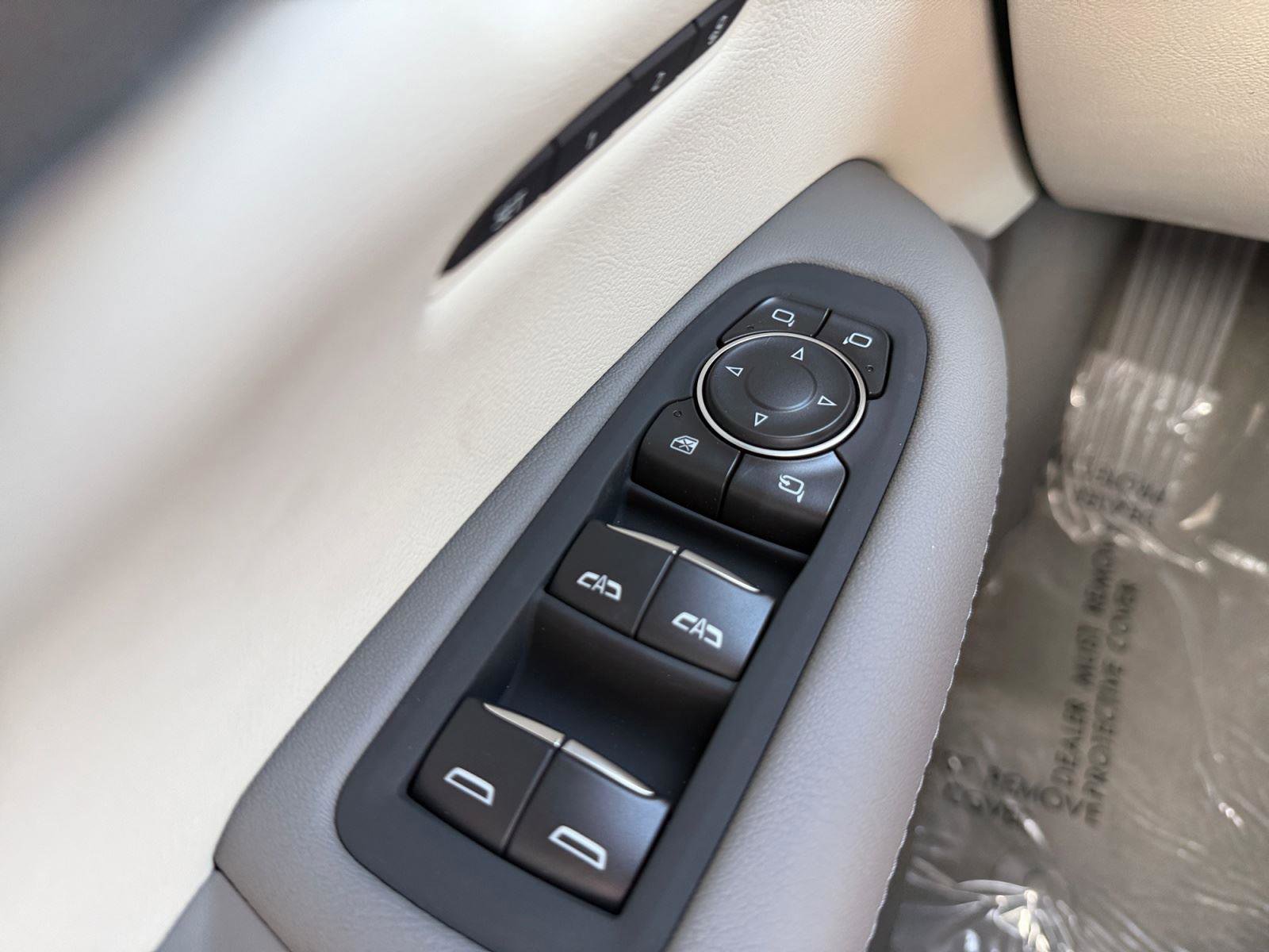 New 2026 Cadillac XT5 Premium Luxury w/ Driver Assist Package image 18