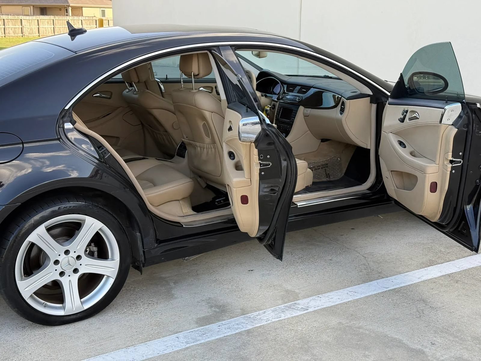 Used 2007 Mercedes-Benz CLS 550 image 19