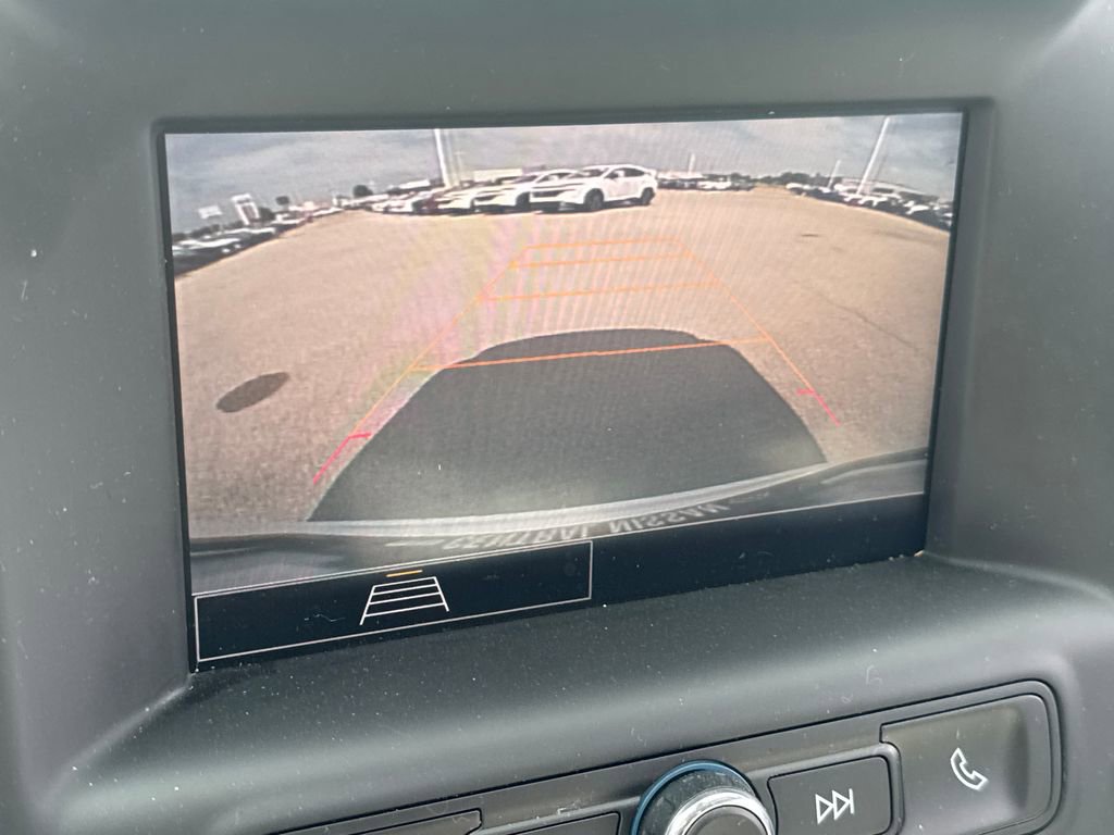 Used 2024 GMC Terrain SLE image 23