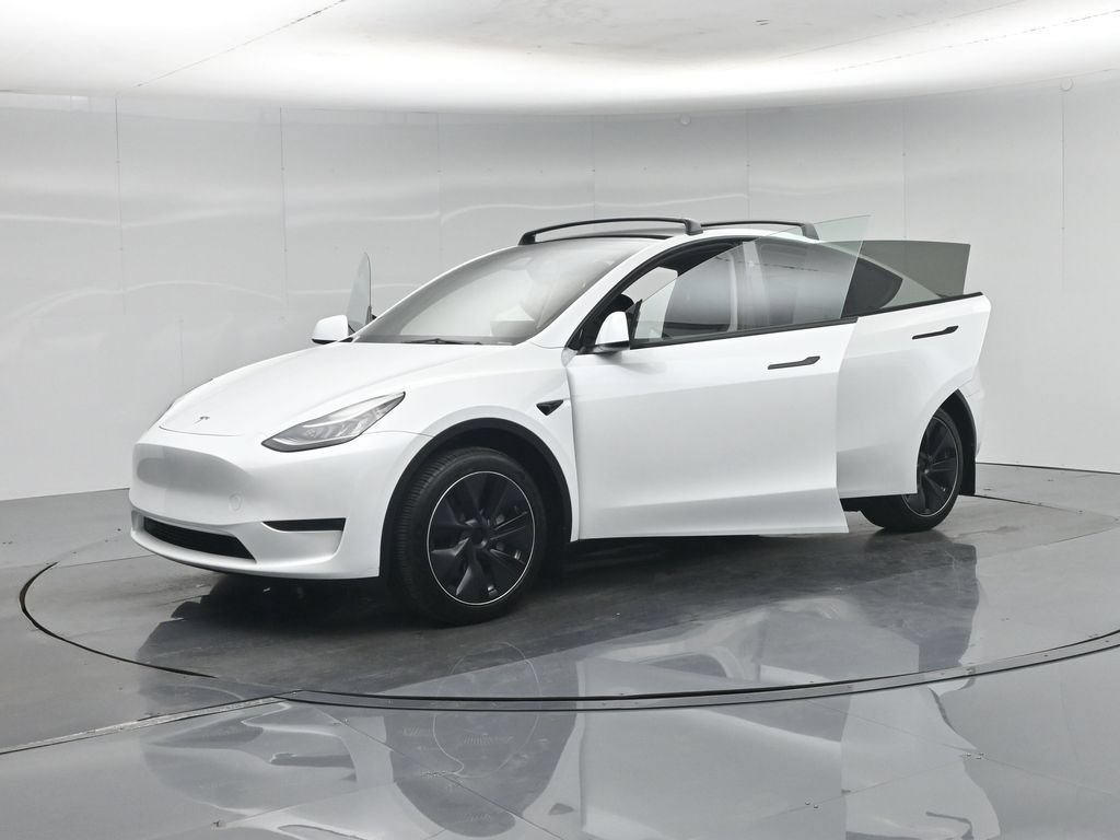 Used 2023 Tesla Model Y Long Range AWD/4WD image 27