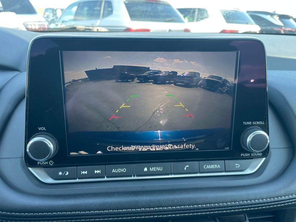 Used 2024 Nissan Rogue SV FWD image 18
