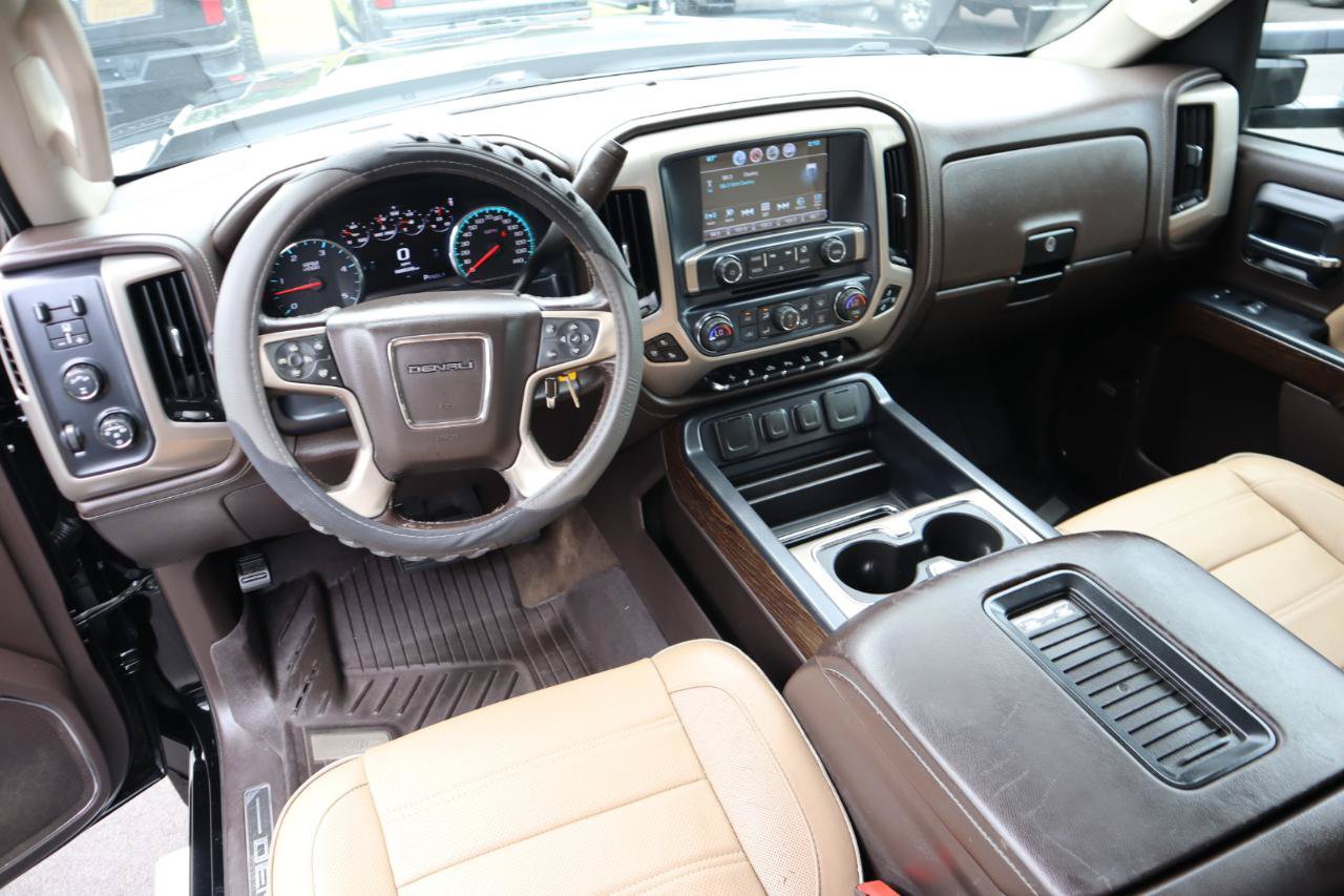 Used 2018 GMC Sierra 3500 Denali w/ Duramax Plus Package AWD/4WD image 12