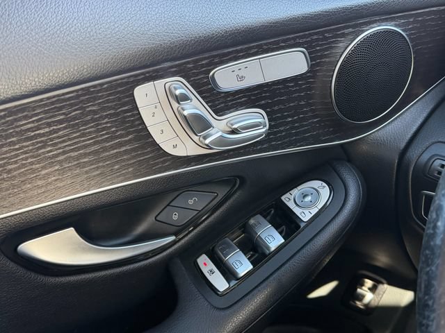 Used 2021 Mercedes-Benz GLC 300 image 17
