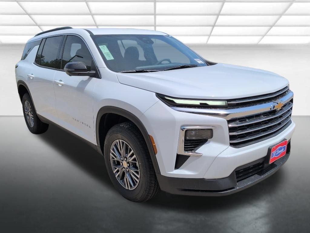 New 2026 Chevrolet Traverse LT w/ Driver Confidence Package FWD image 1