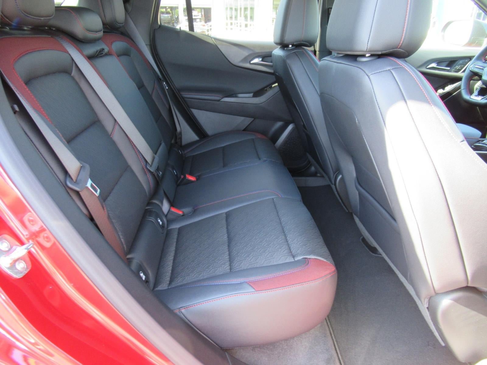 New 2026 Chevrolet Equinox RS w/ Convenience Package III FWD image 15