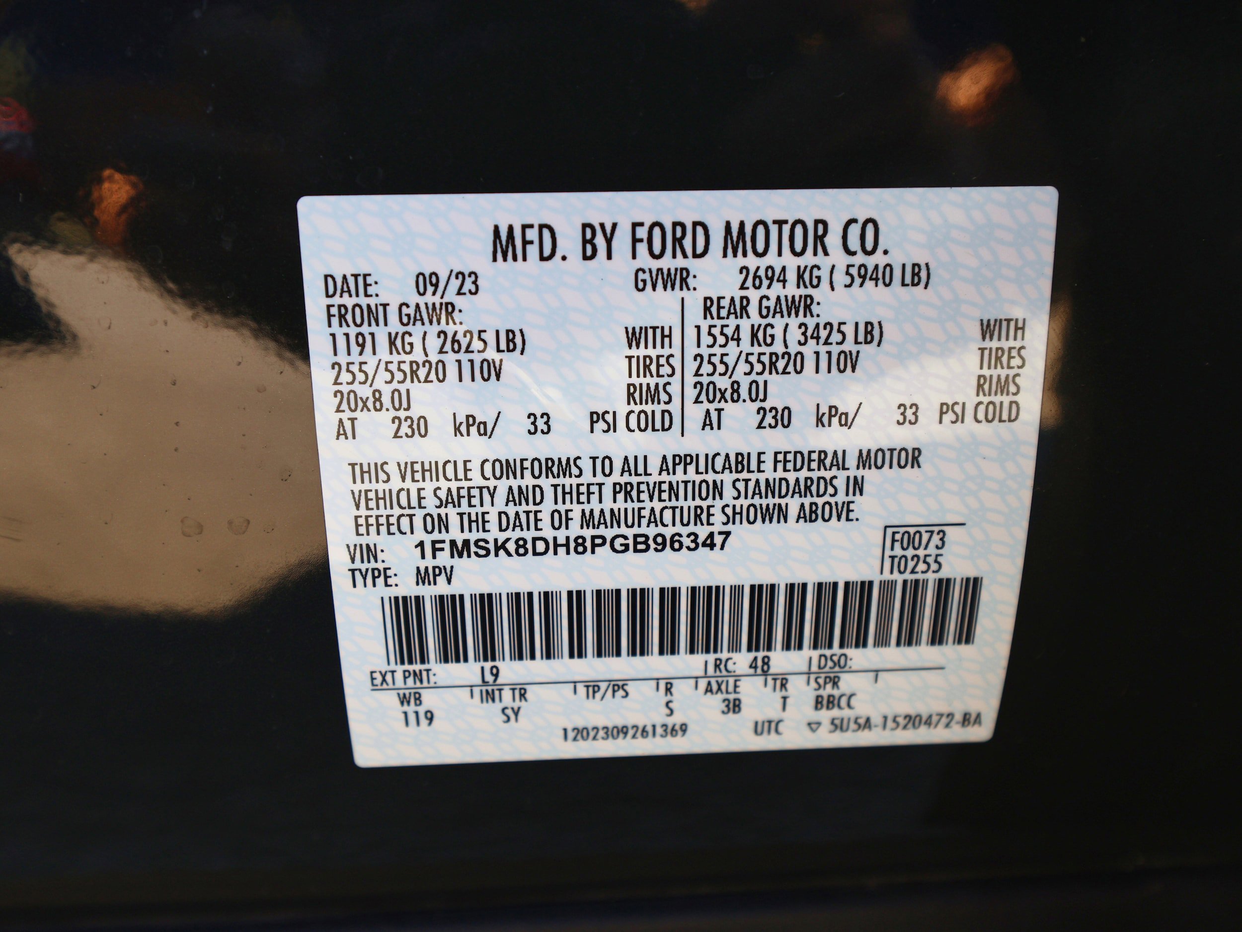 Used 2023 Ford Explorer XLT w/ Equipment Group 202A AWD/4WD image 27