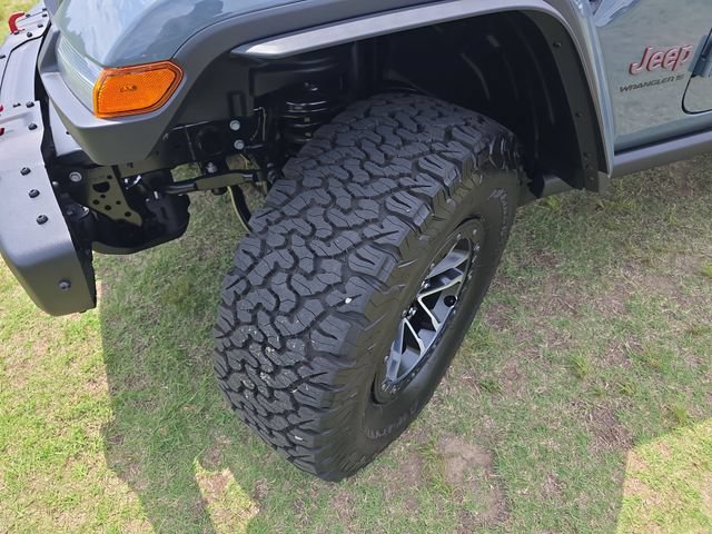 Used 2026 Jeep Wrangler Unlimited Rubicon AWD/4WD image 33