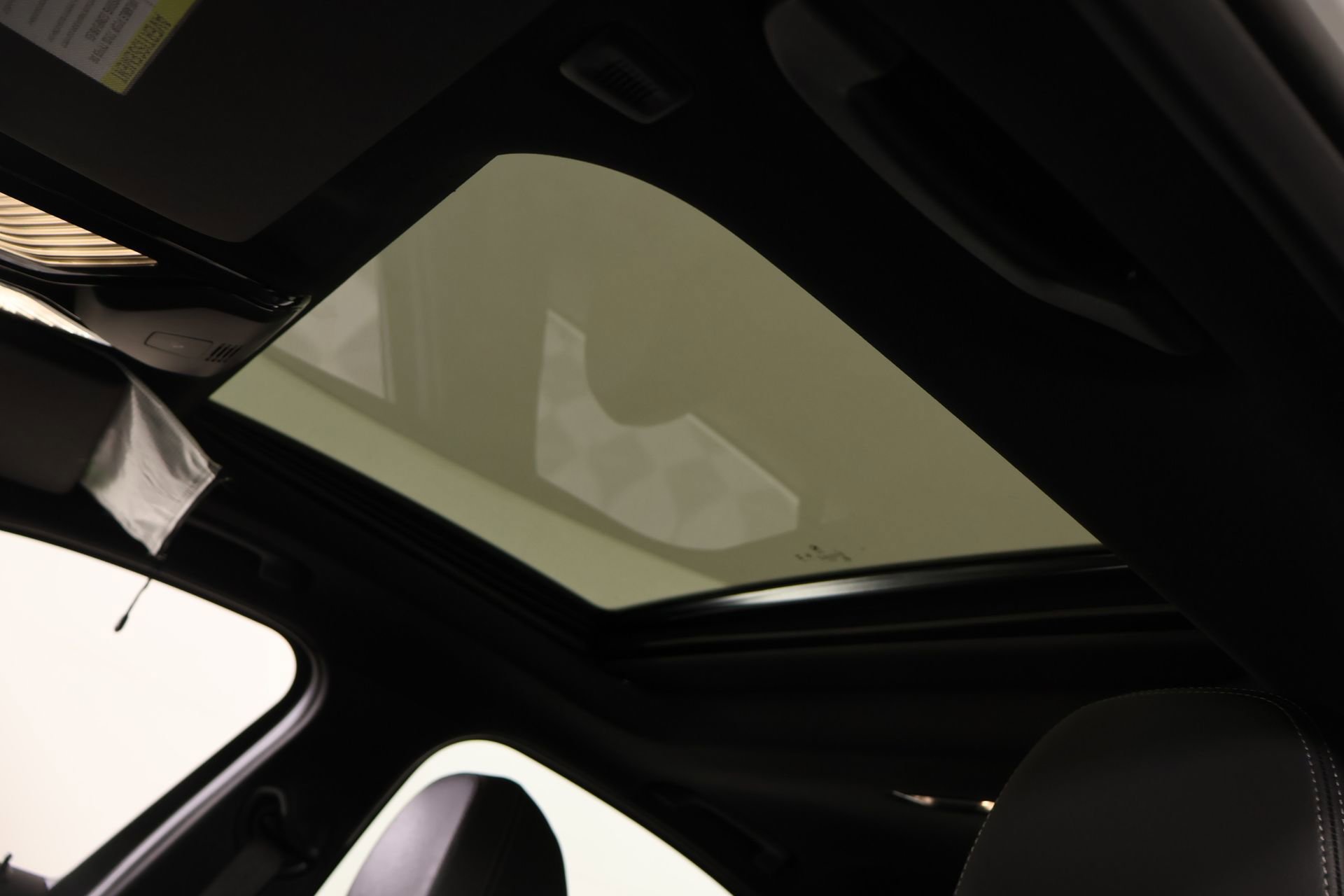 Used 2025 BMW 330i xDrive Sedan image 16