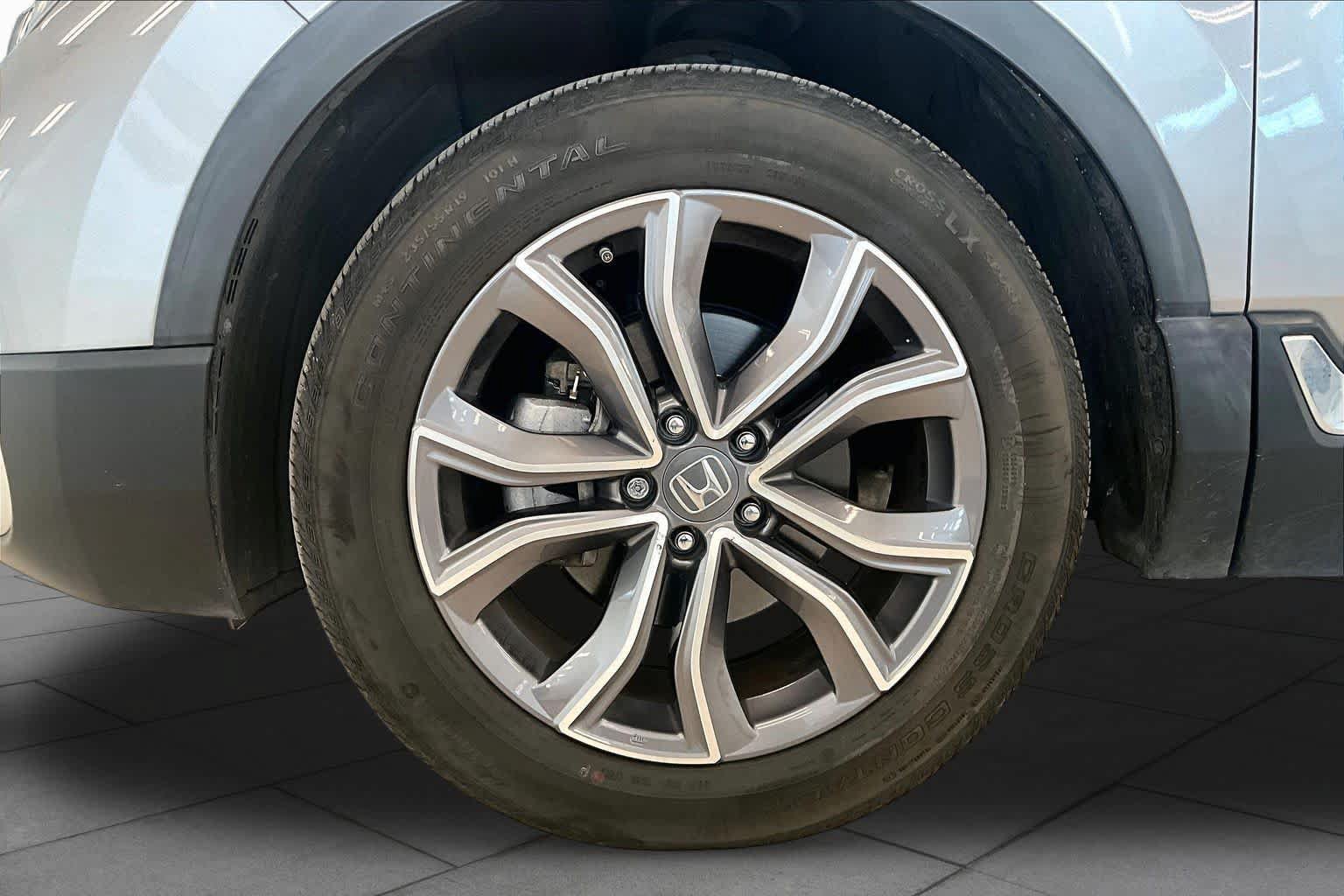 Used 2020 Honda CR-V Touring image 10
