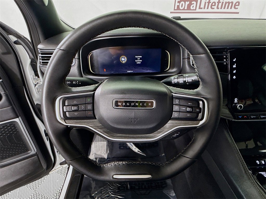 Used 2024 Jeep Wagoneer L Series II w/ Flexible Seating Group image 21