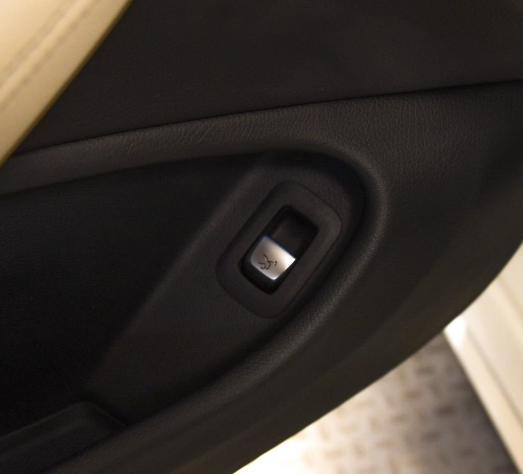 Used 2017 Mercedes-Benz C 43 AMG 4MATIC Cabriolet image 17