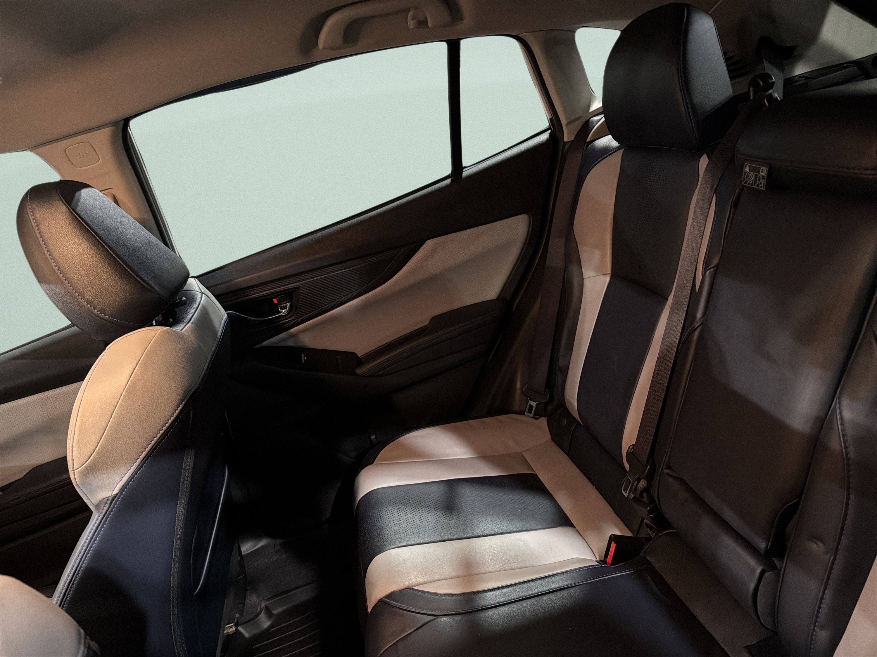 Used 2021 Subaru Crosstrek Hybrid image 17