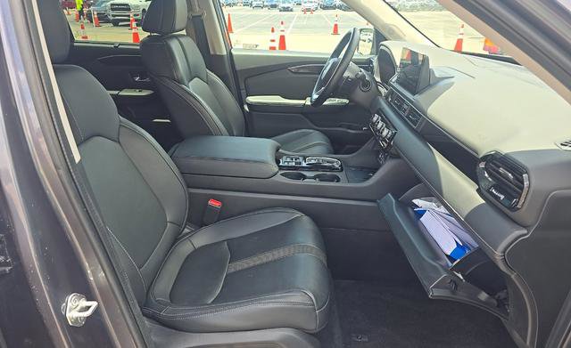 Used 2023 Honda Pilot EX-L image 12