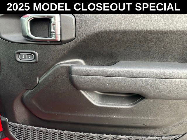 New 2025 Jeep Gladiator Sport AWD/4WD image 21