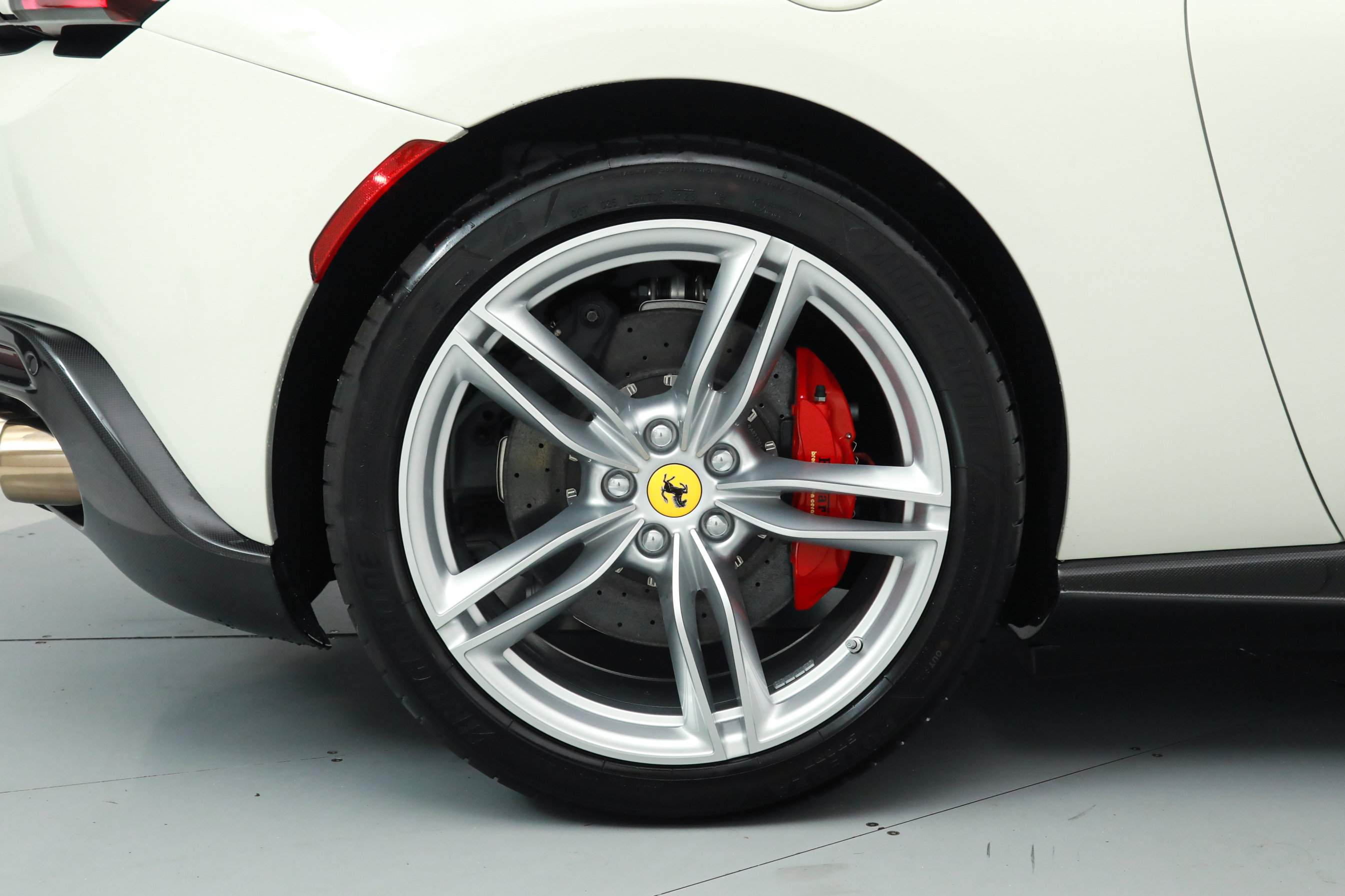 Certified 2024 Ferrari Roma RWD image 35