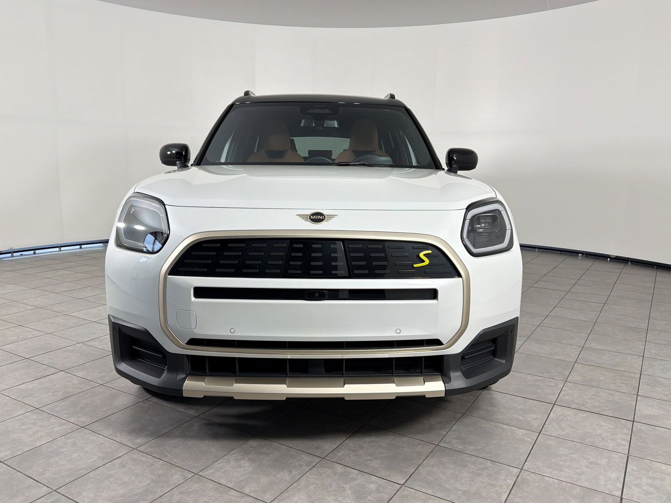 Certified 2025 MINI Cooper Countryman SE w/ Comfort Package Max AWD/4WD image 6