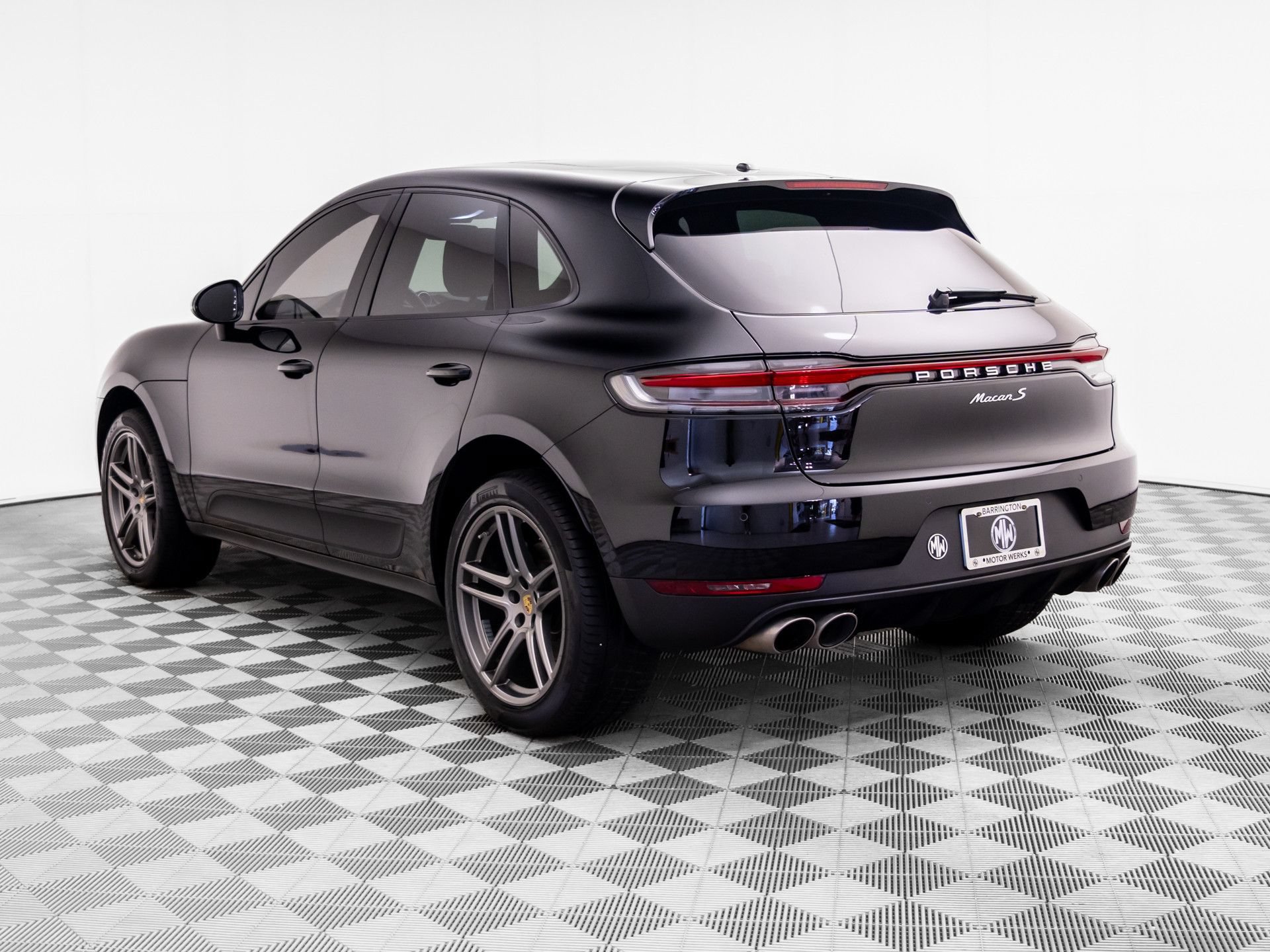 Used 2019 Porsche Macan S AWD/4WD video 3