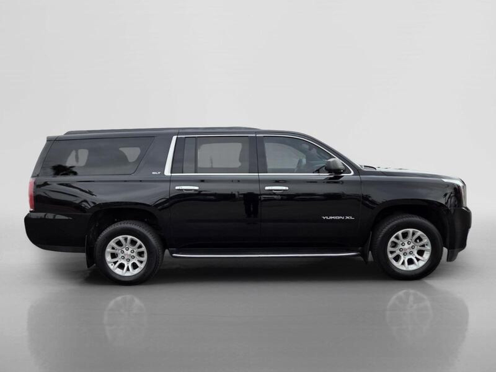 Used 2019 GMC Yukon XL SLT AWD/4WD image 6