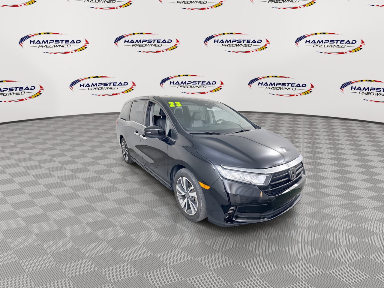 Used 2023 Honda Odyssey Touring image 2