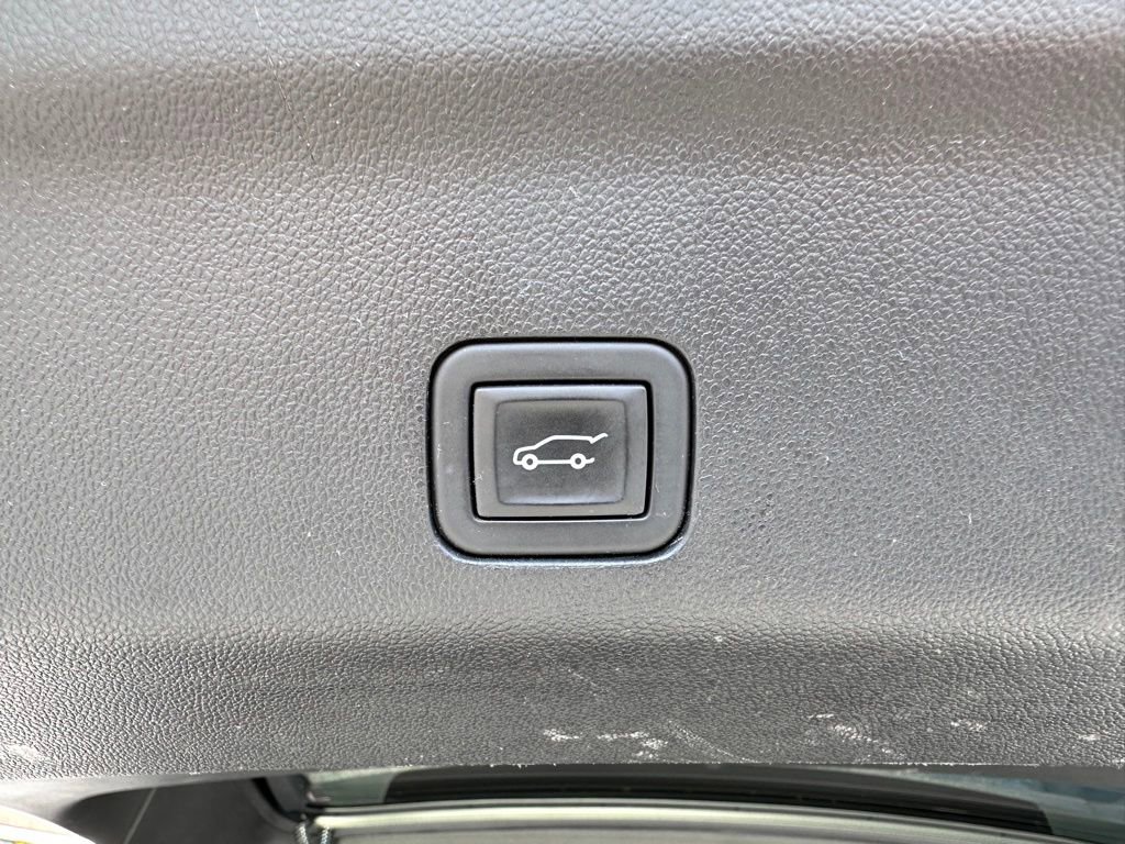 Used 2024 Cadillac Escalade Luxury AWD/4WD image 44