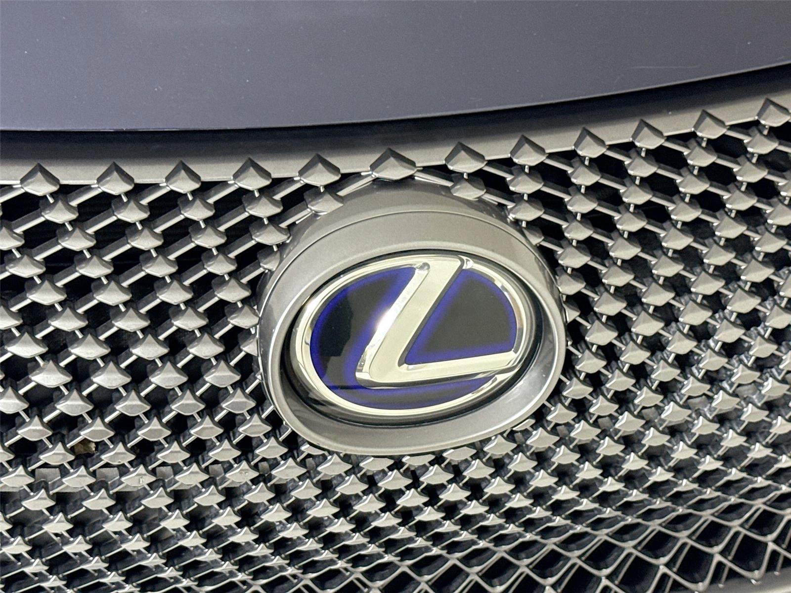 Used 2018 Lexus LC 500h w/ Touring Package image 33