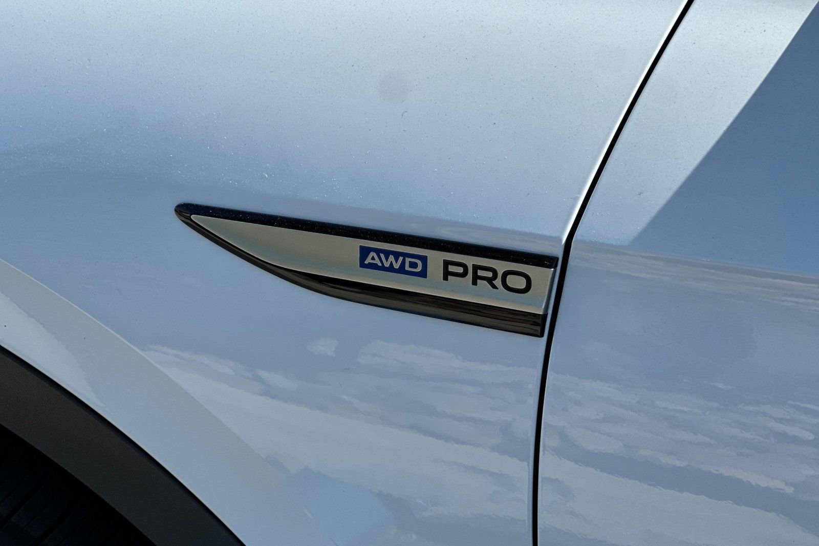 Certified 2022 Volkswagen ID.4 Pro AWD/4WD image 28