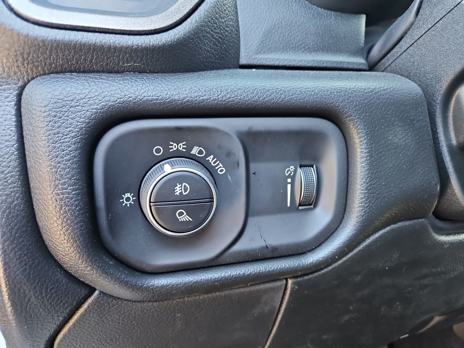 New 2026 RAM 2500 Tradesman AWD/4WD image 23