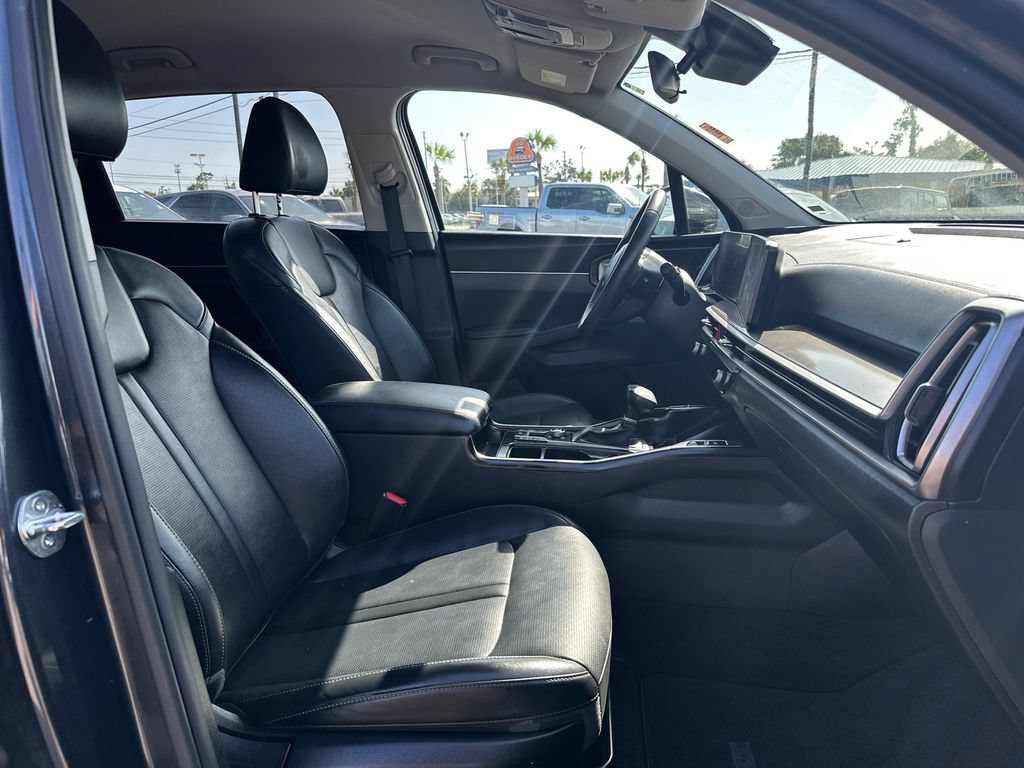 Used 2024 Kia Sorento S FWD image 20