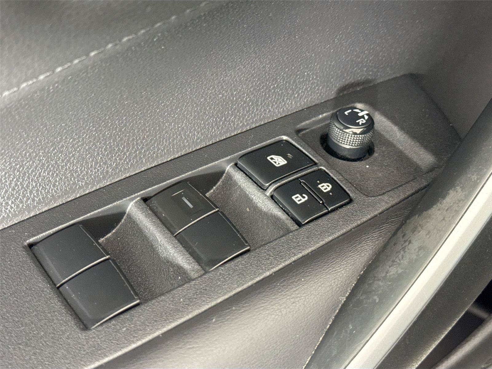 Certified 2020 Toyota Corolla SE FWD image 23