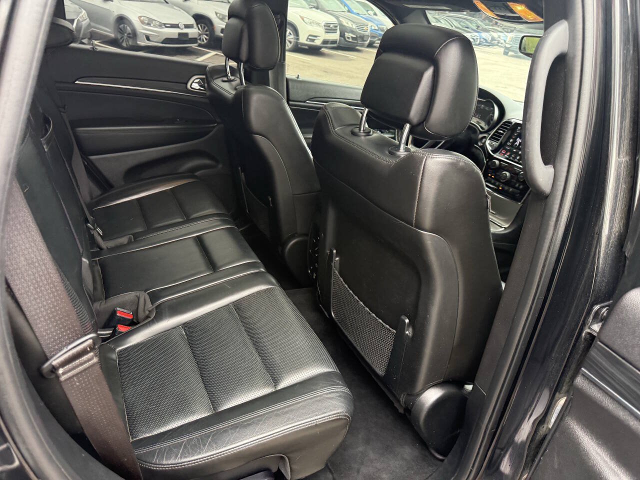 Used 2021 Jeep Grand Cherokee Limited w/ Luxury Group II AWD/4WD image 16