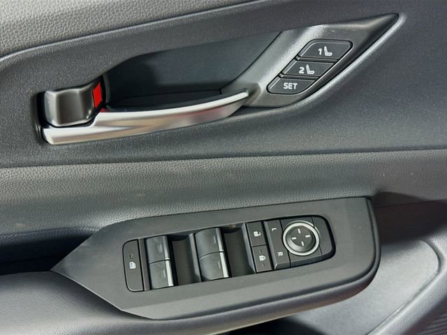 New 2026 Toyota Prius Plug-In Hybrid FWD image 17