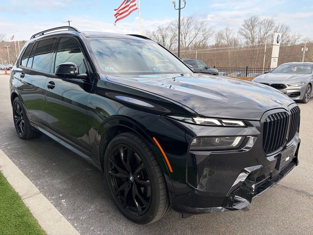 Certified 2024 BMW X7 xDrive40i w/ M Sport Package image 4