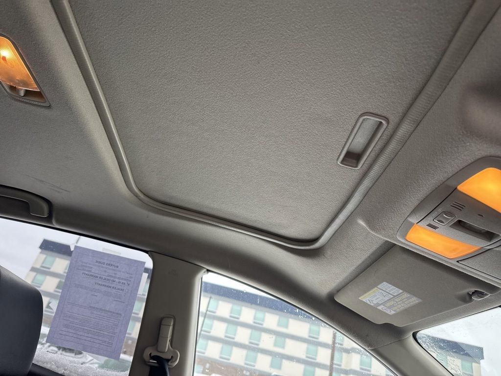 Used 2011 Nissan Rogue SV w/ SL Pkg image 35