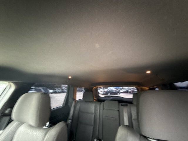 Used 2021 Jeep Grand Cherokee Laredo AWD/4WD image 19
