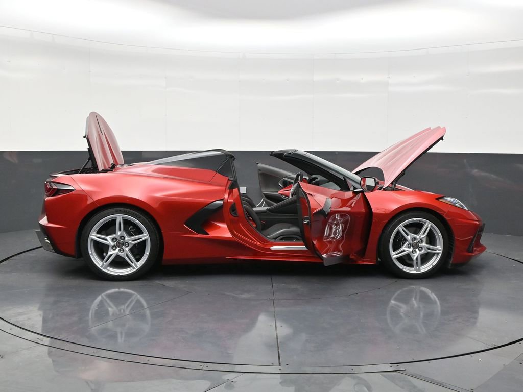 Used 2023 Chevrolet Corvette Stingray Premium Conv w/ Stealth Interior Trim Package image 29