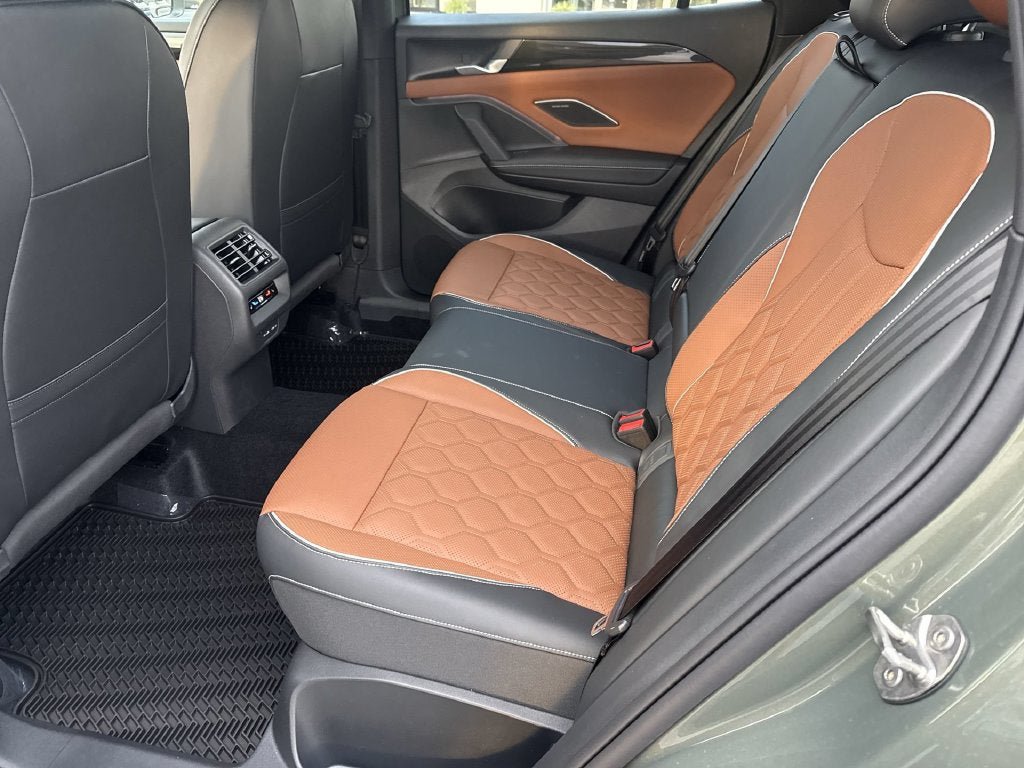 New 2026 Volkswagen Tiguan SEL R-Line AWD/4WD image 28