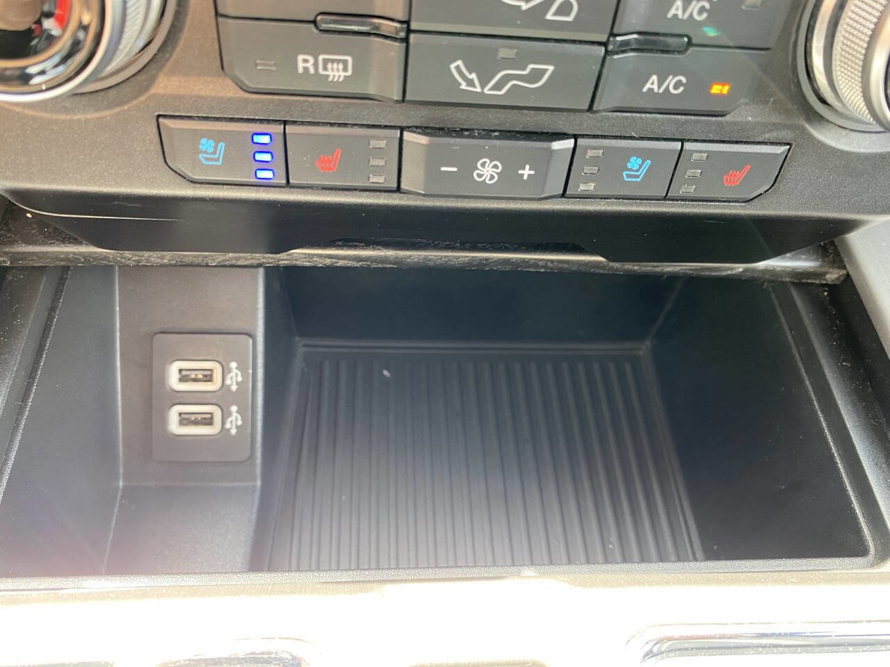 Used 2020 Ford F150 Platinum image 39