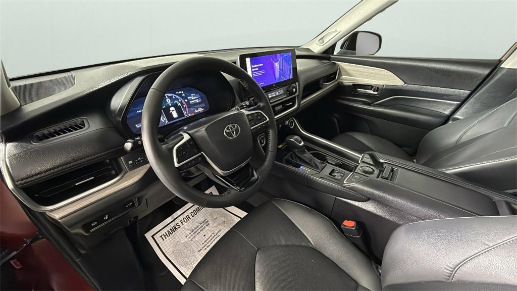 Used 2024 Toyota Grand Highlander XLE image 34