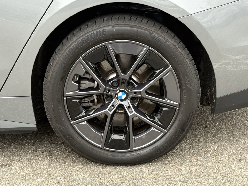 Used 2025 BMW i4 eDrive40 w/ Premium Package image 17