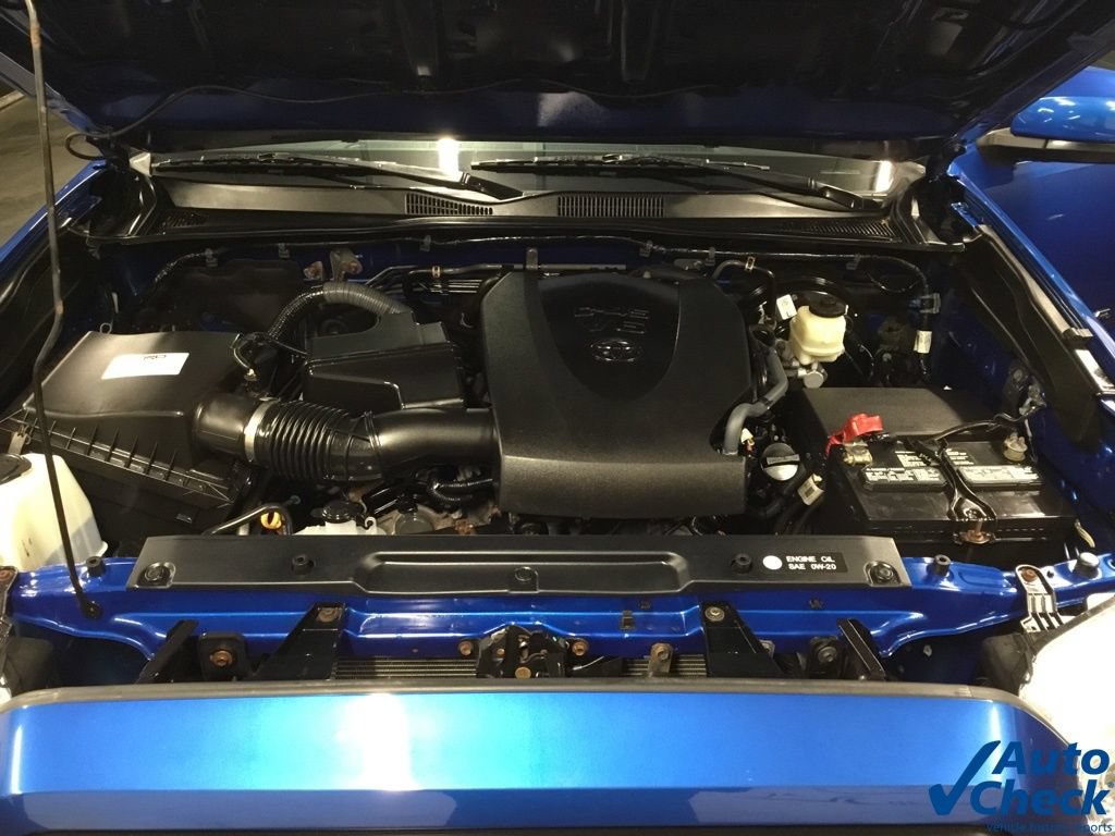 Used 2017 Toyota Tacoma SR5 w/ Tow Package AWD/4WD image 37