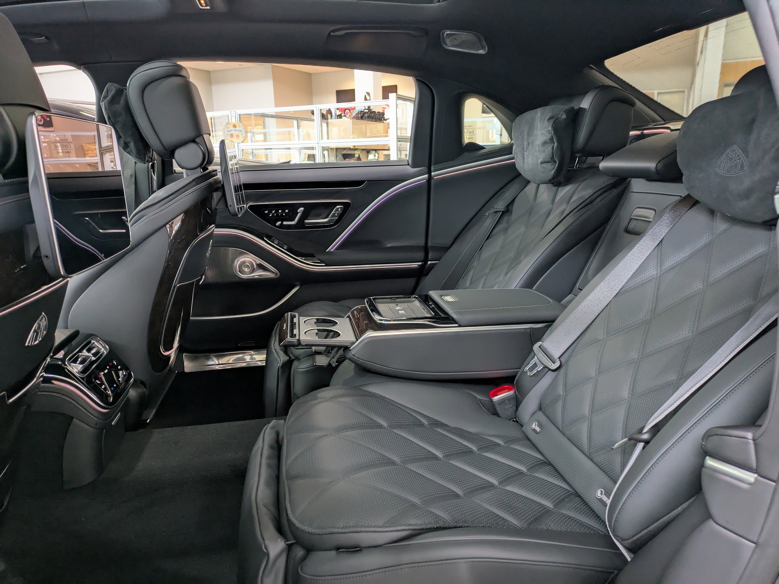 New 2026 Mercedes-Benz Maybach S 580 4MATIC image 14