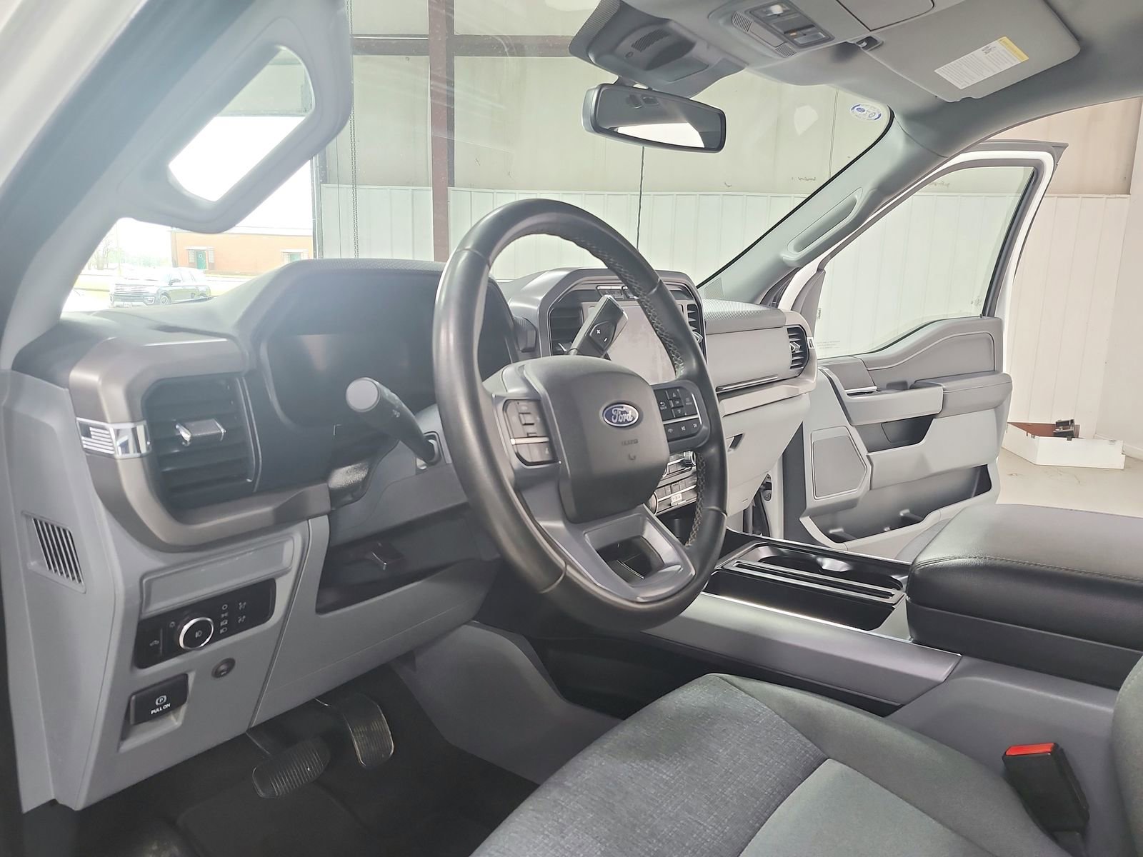 Used 2024 Ford F150 XLT w/ Mobile Office Package image 18