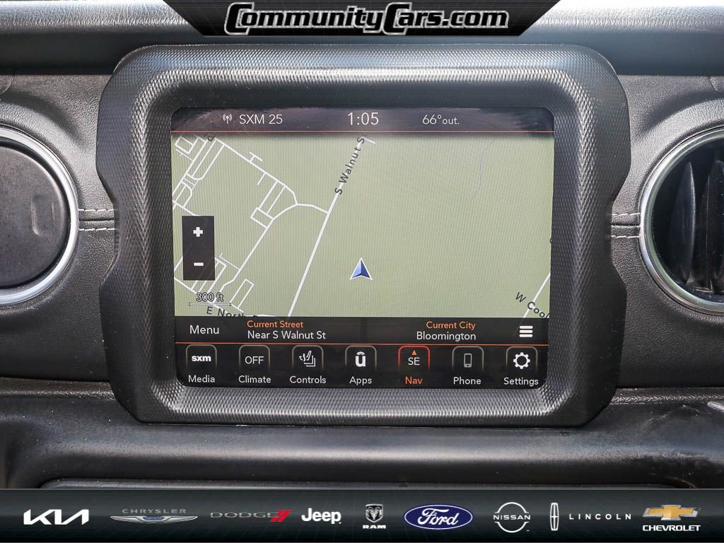 Used 2022 Jeep Wrangler Unlimited Sahara w/ Cold Weather Group image 17