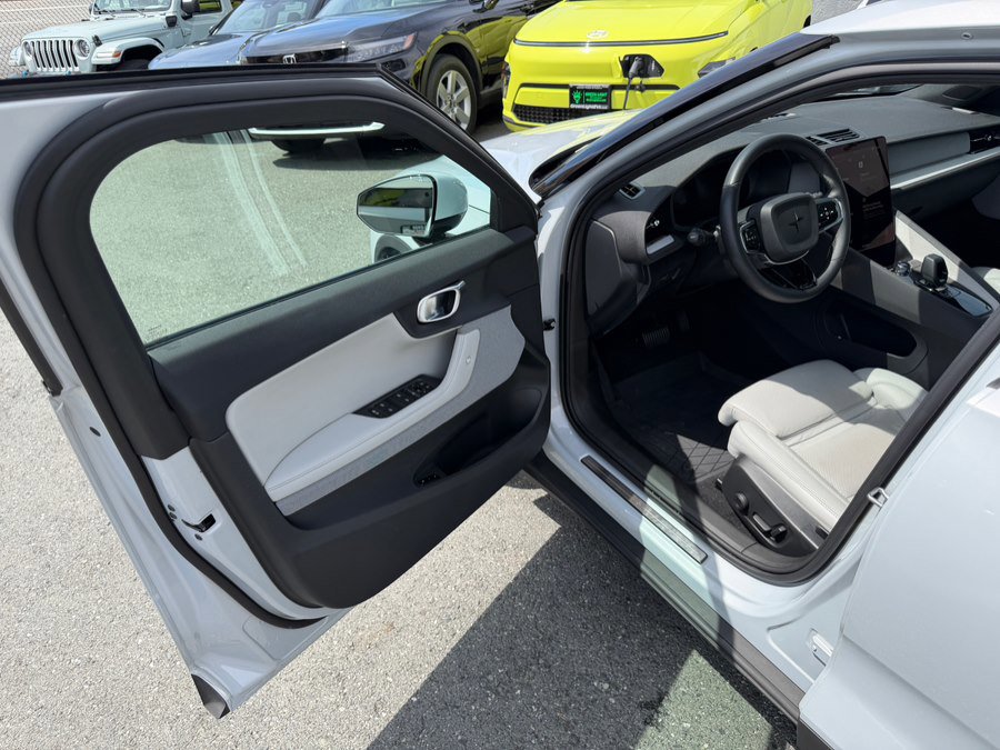 Used 2023 Polestar Polestar 2 w/ Pilot Pack AWD/4WD image 9